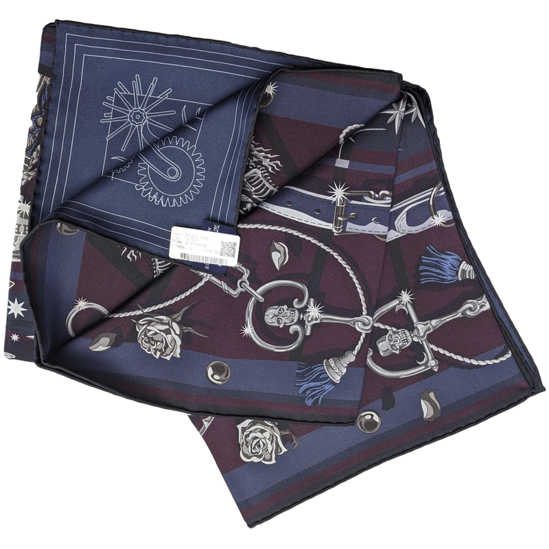HERMES Le Flambeau Sacré スカーフ Hermes Prune/Gris/Marine HERMES Le Flambeau Sacré スカーフ Hermes Prune/Gris/Marine