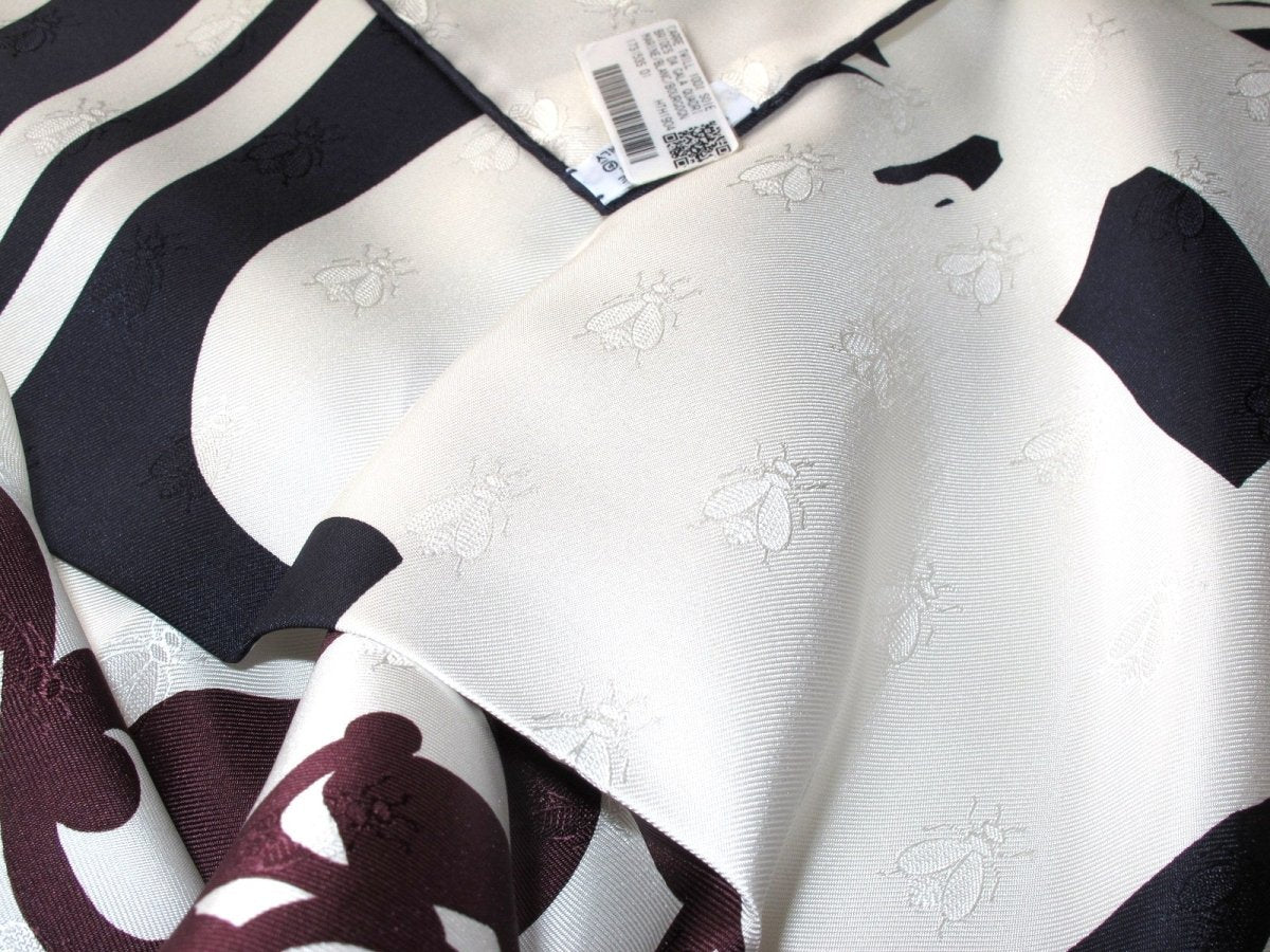 Hermes cw01 Navy White Burgundy Brides de Gala Quadri Tattoo Jacquard Twill SIlk 90cm, BNWT! - poupishop
