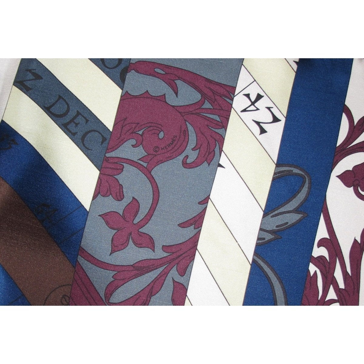 Hermes cw07 Ardoise Aubergine Astrologie Nouvelle Twill Light 140, NWT! - poupishop