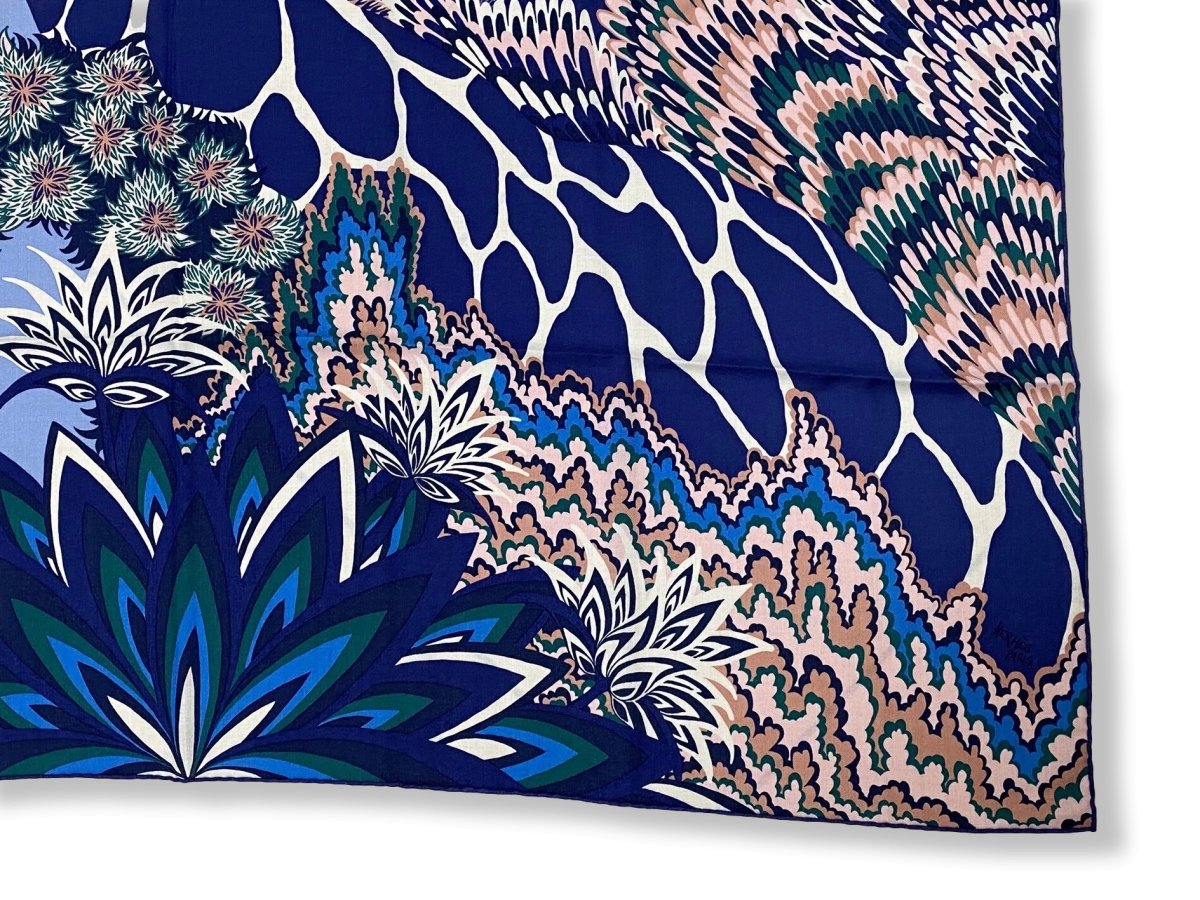 Hermes cw08 Lavande/Indigo/Vert Girafes THE THREE GRACES by Alice Shirley Cashmere Shawl 140, BNWTIB! - poupishop