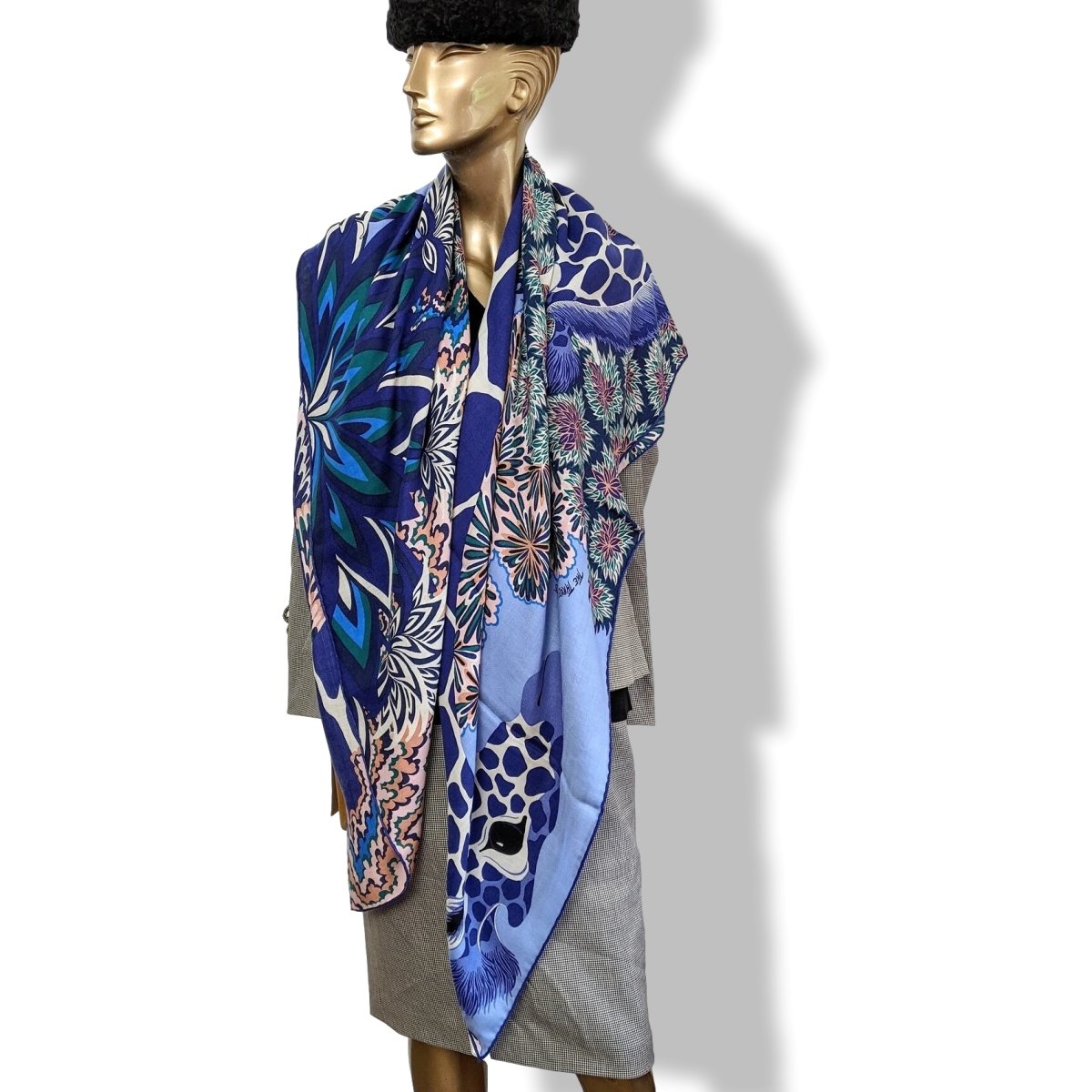 Hermes cw08 Lavande/Indigo/Vert Girafes THE THREE GRACES by Alice Shirley Cashmere Shawl 140, BNWTIB! - poupishop