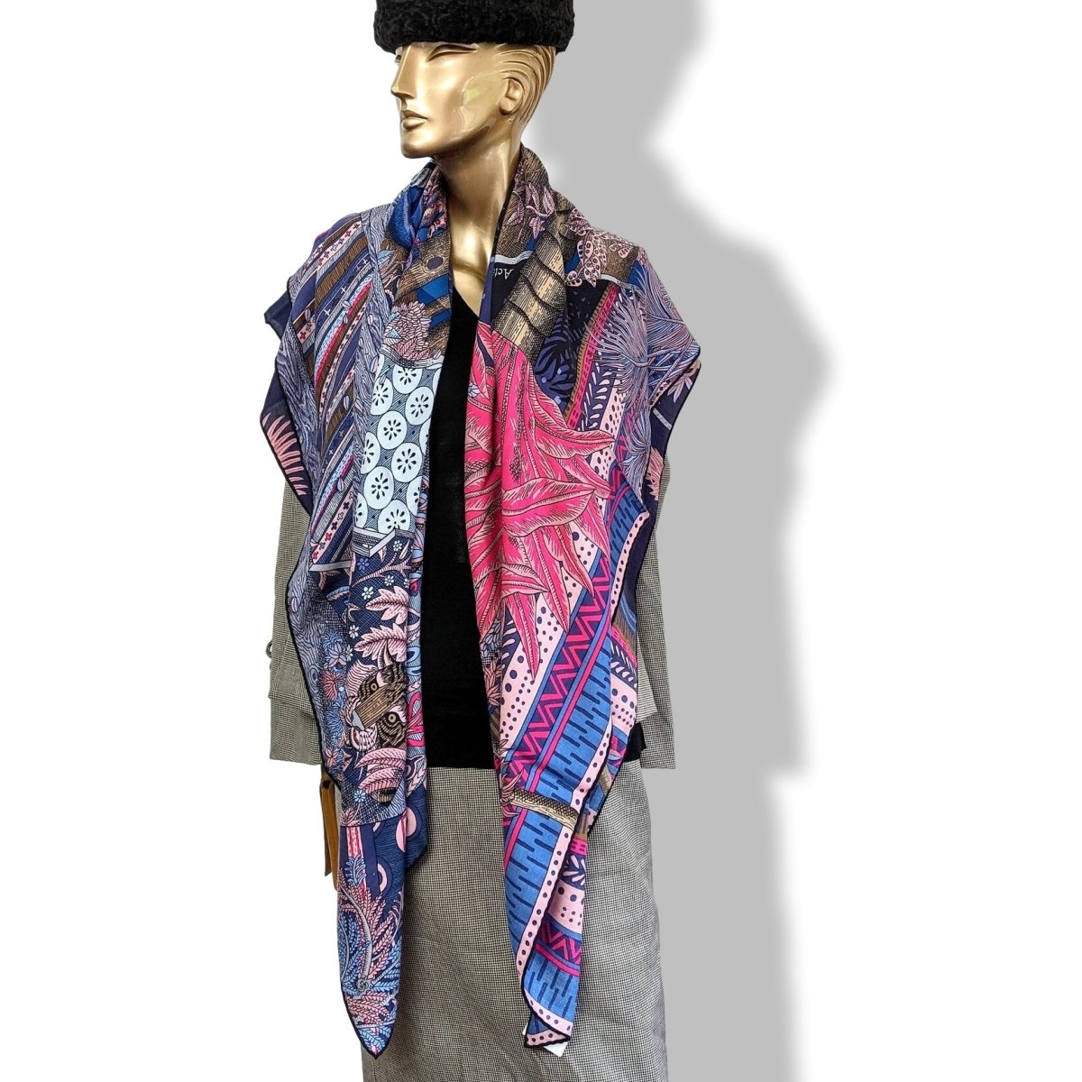 Hermes cw15 2019 Marine/Rose Vif/Bleu Jean ACTE III, SCENE I, LA CLAIRIERE by Edouard Baribeaud Cashmere Shawl 140, BNWTIB! - poupishop