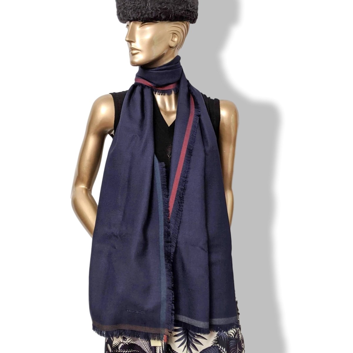 Hermes Dark Navy Fringed Cashmere Etole Muffler from the Men Collection 60 x 200 cm, BNWT! - poupishop