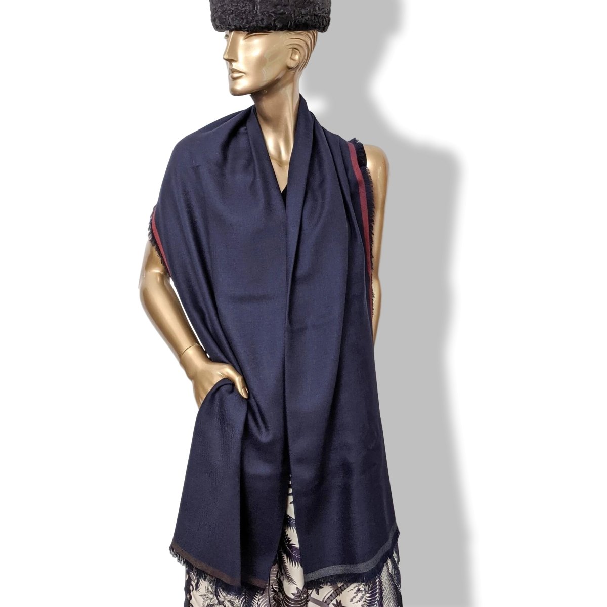 Hermes Dark Navy Fringed Cashmere Etole Muffler from the Men Collection 60 x 200 cm, BNWT! - poupishop