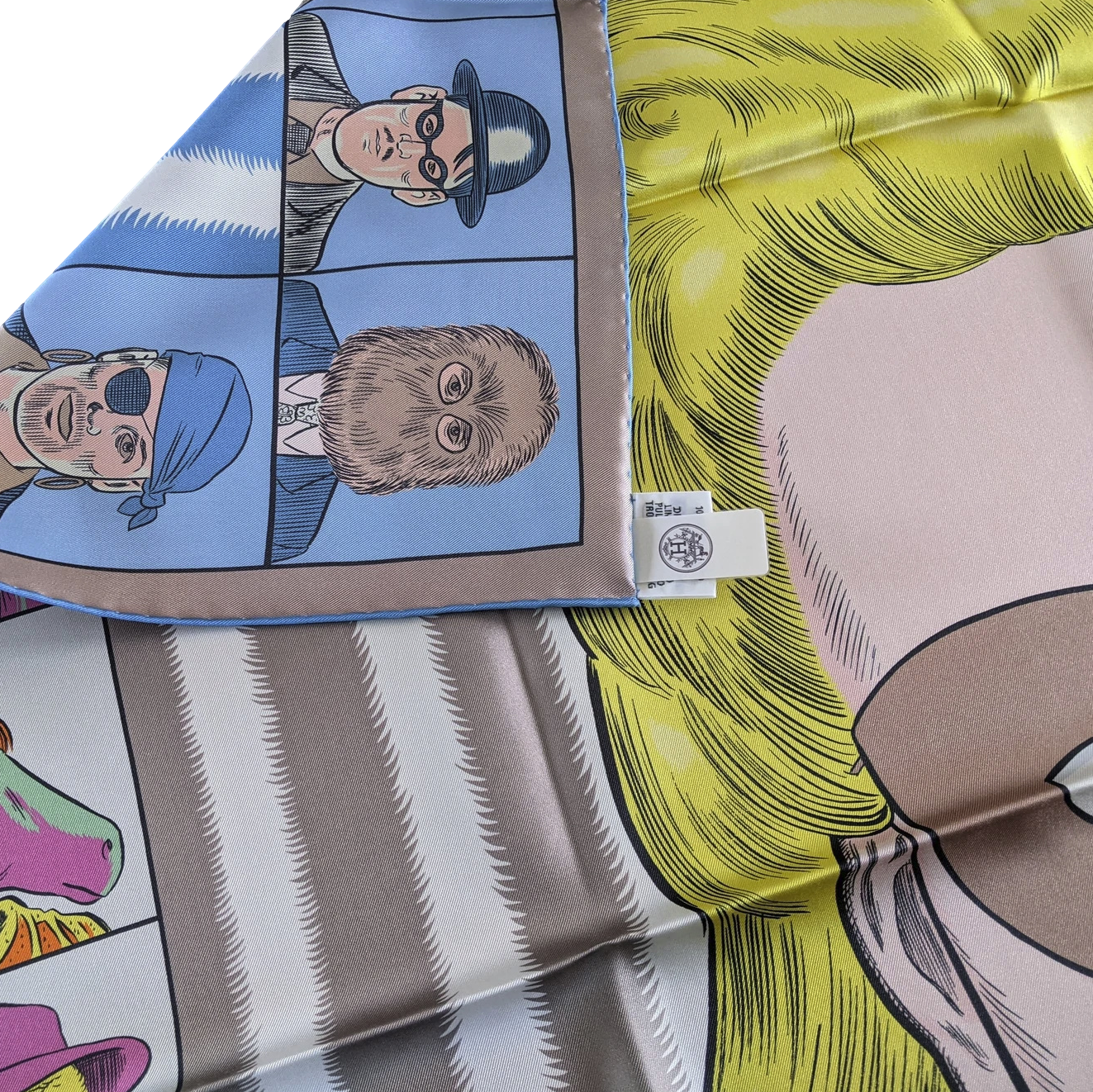 Hermes [C208] "Dress Code" by Daniel Clowes Double Face Carre Twill 90 cm