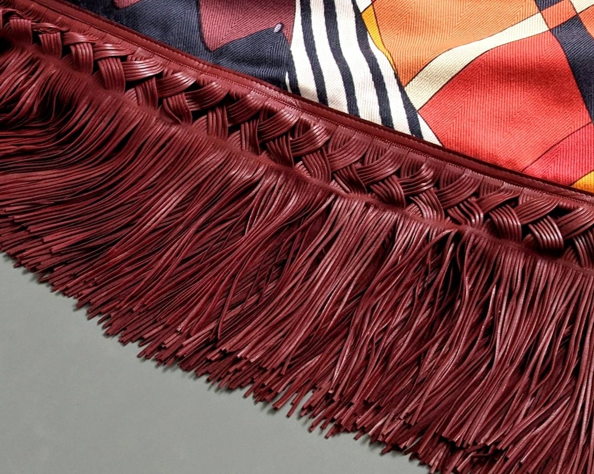 Hermes Extraordinay Cashmere/Suede Lamb Fringed COUPONS INDIENS Plaid 200 x 150 cm, So Chic and Rare! - poupishop