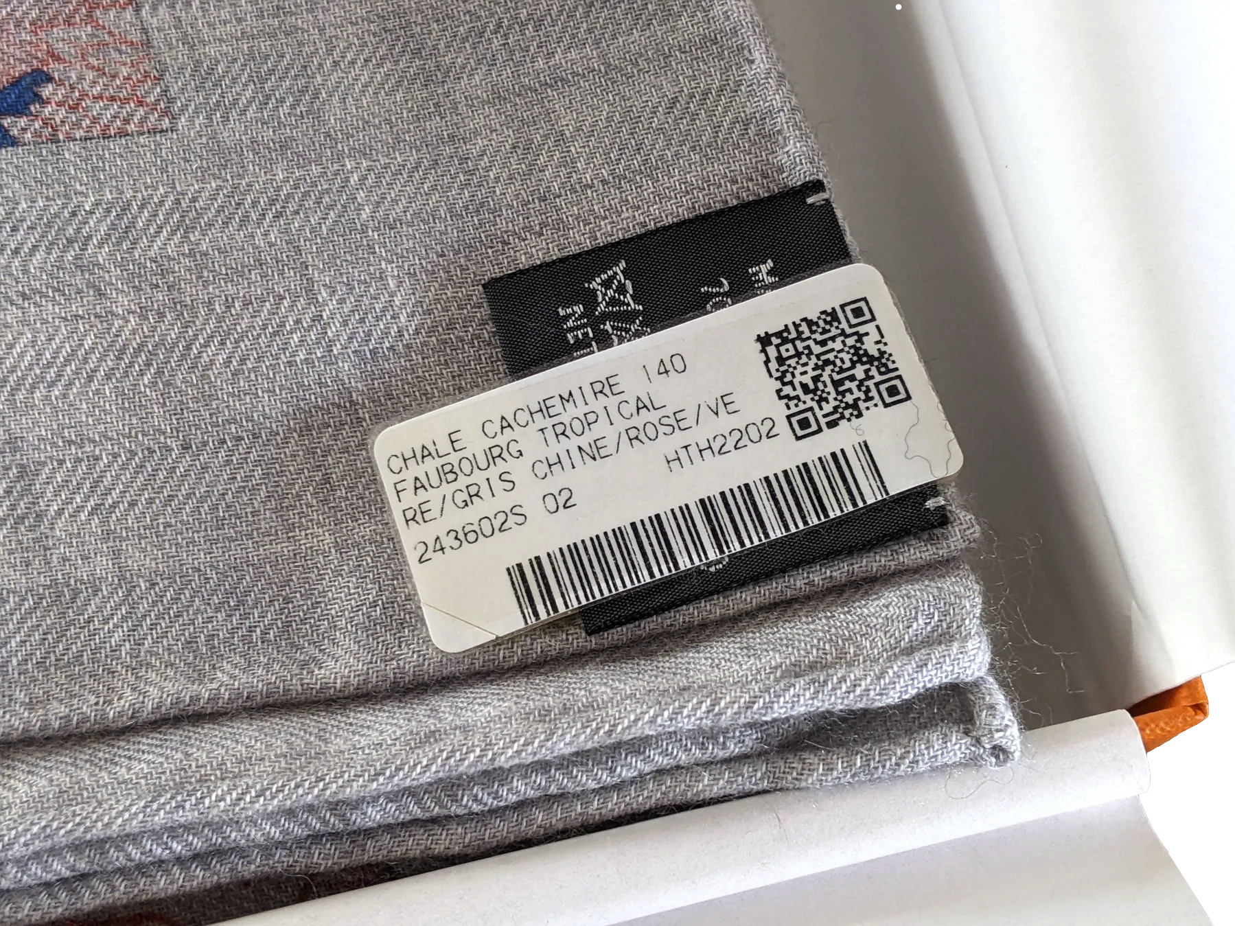 Hermes [C214] Gris chine/Rose/Vert "Faubourg Tropical" by Octave Marsal and Théo de Gueltzl Cashmere Shawl 140