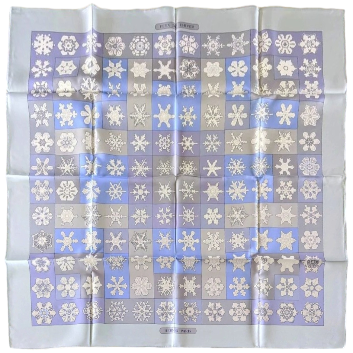 Hermes 1999 Aqua/Acier/Lavande FEUX DE L' HIVER by Christiane Vauzelles Blanc Matte Overlay Crispy Twill 90cm