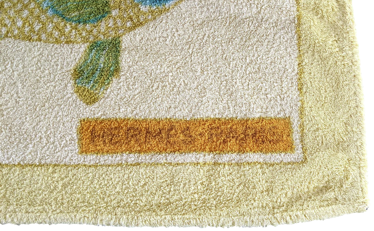 Hermes Vintage Jaune/Vert/Orange Fishes"Bali" Cotton Terry Towel 150 x 90 cm