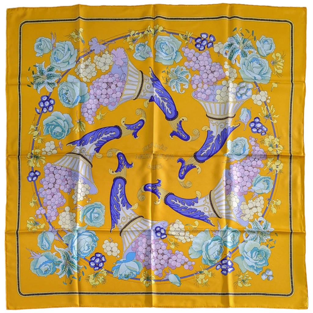 エルメス HERMES スカーフ Fleurs Raisins カレ90 グリーン エルメス HERMES スカーフ Fleurs Raisins カレ90 グリーン