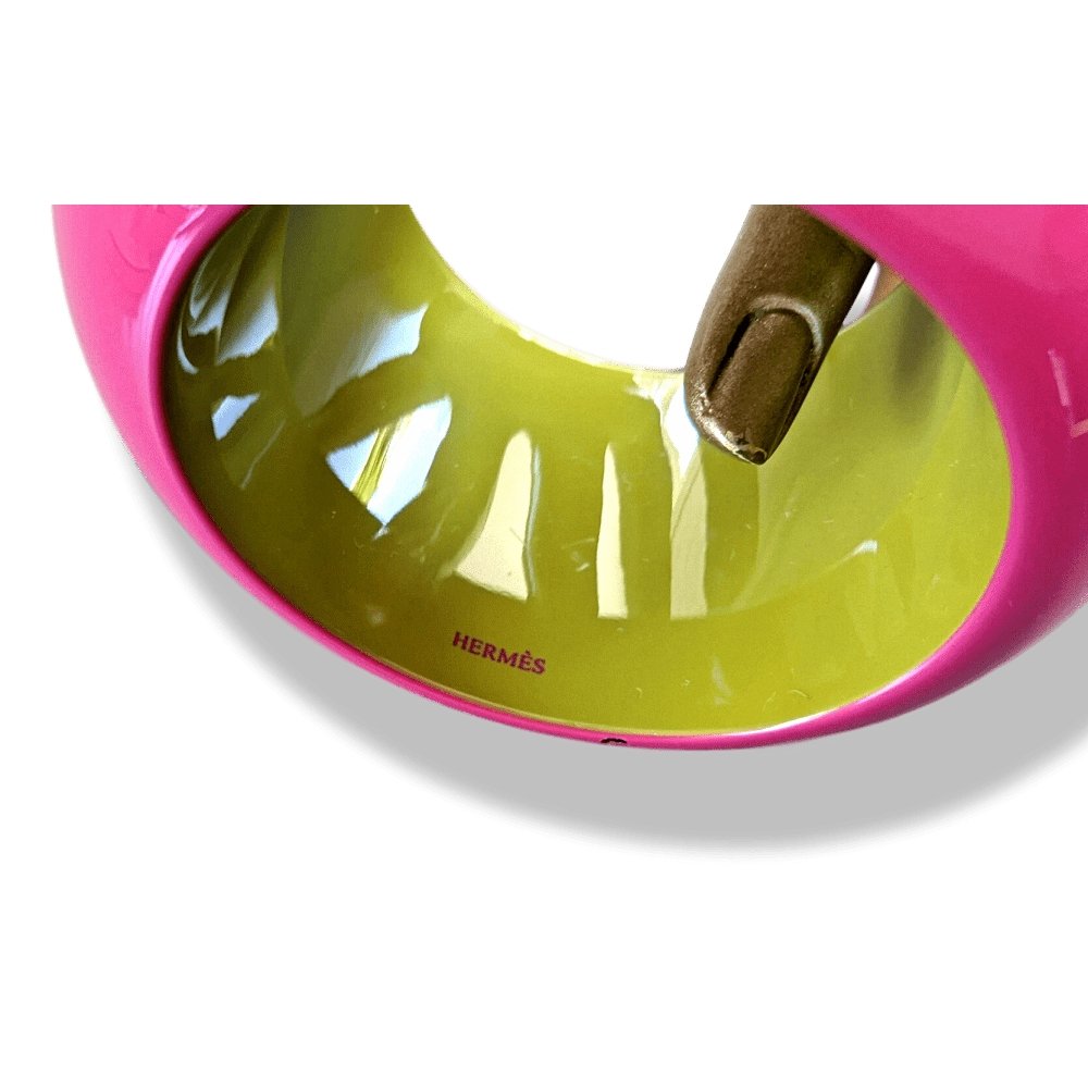 Hermes Fuchsia Anis Laquered Wood DUNE Bangle Bracelet Sz M, BNWIB with Tiny Flaw! - poupishop
