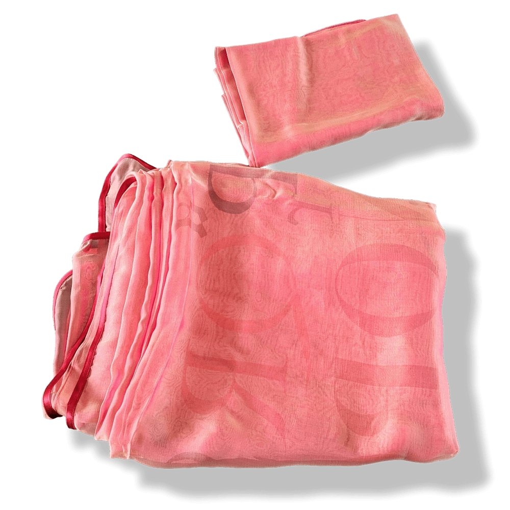 Hermes Gigantic Silk Chiffon Pink/Red LITTERATURE ALPHABET II SARI Mousseline Changeante XXL, Exceptional RARE! - poupishop