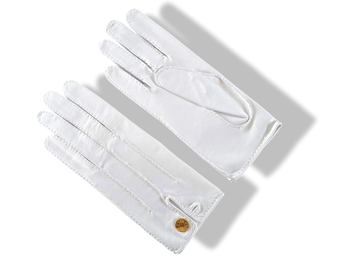 Hermes [GL17] Women's Blanc Glace/Gold Clous de Selle Lambskin GANTS FEMME NERVURES DROITES Gloves Sz 075, BNWTIB! - poupishop