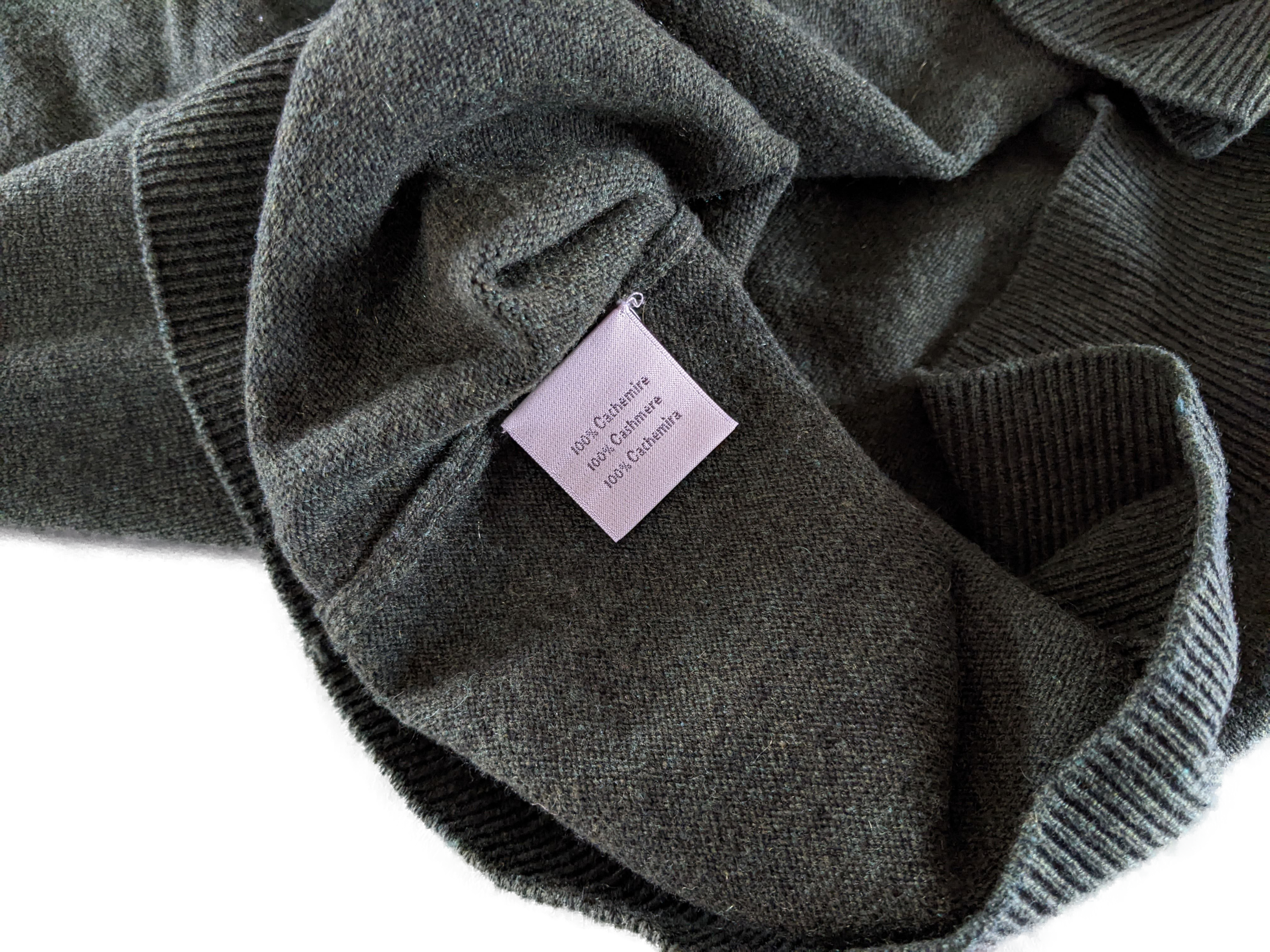 Hermes Men's Vert Chasse 100% Cashmere Classic V-Neck Sweater SzXXL