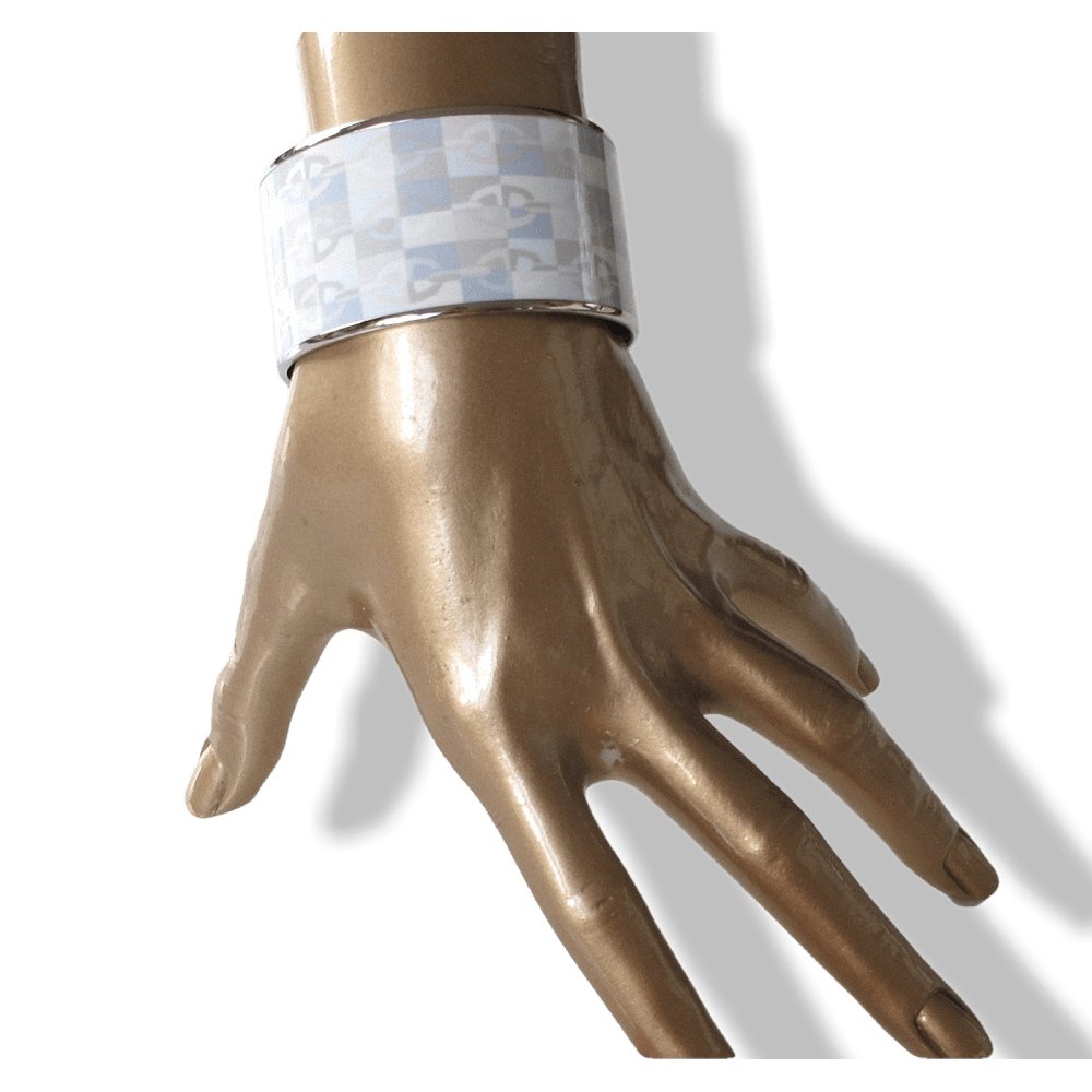 Hermes Grey Blue Rose Enamel Silver Trim OPTIQUE CHAINE D'ANCRE Xtra Wide Bangle Bracelet, New! - poupishop