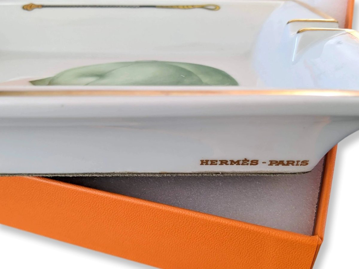Hermes [H1] Home Green White FRENCH JOCKEY CAP Cigar Limoges Porcelain Ashtray GM, BNWIB! - poupishop