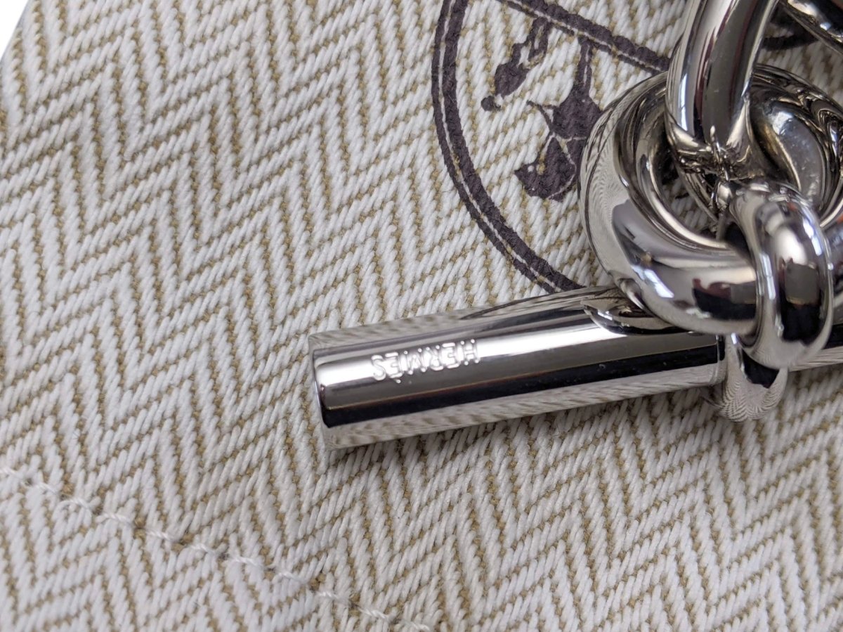 Hermes Huge Shiny Palladium Plated Chaine d'Ancre Bag Charm Key Ring KeyRings, New in Pochette! - poupishop
