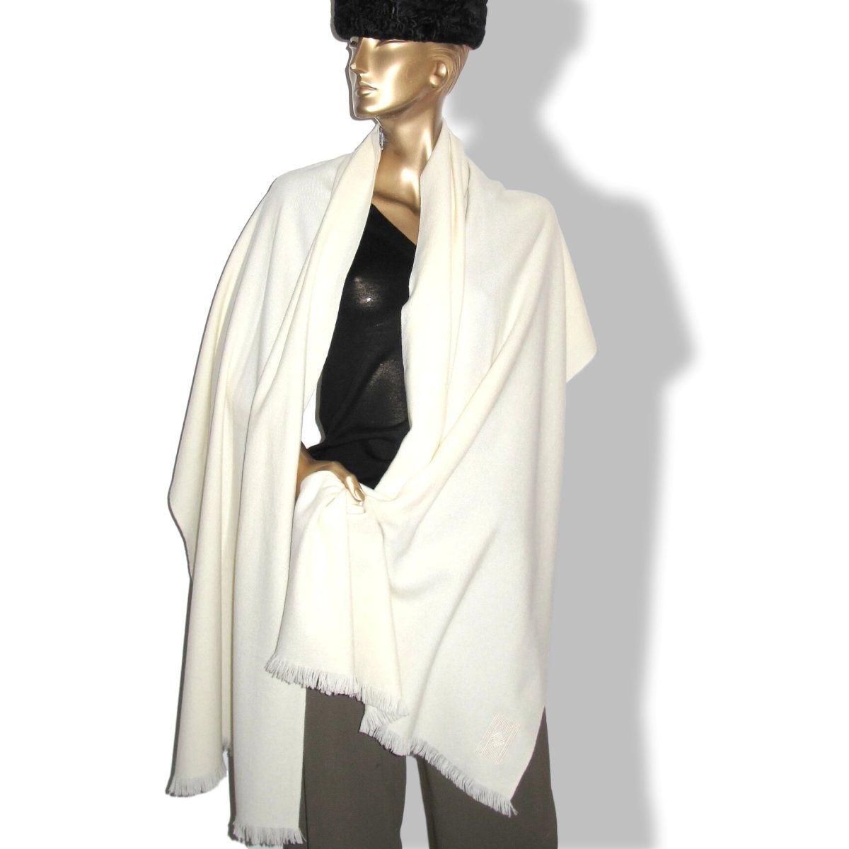 Hermes Ivoire ETOLE CACHEMIRE SOFT Fringed Stole 100% Cashmere 72 x 220 cm, BNEW! - poupishop