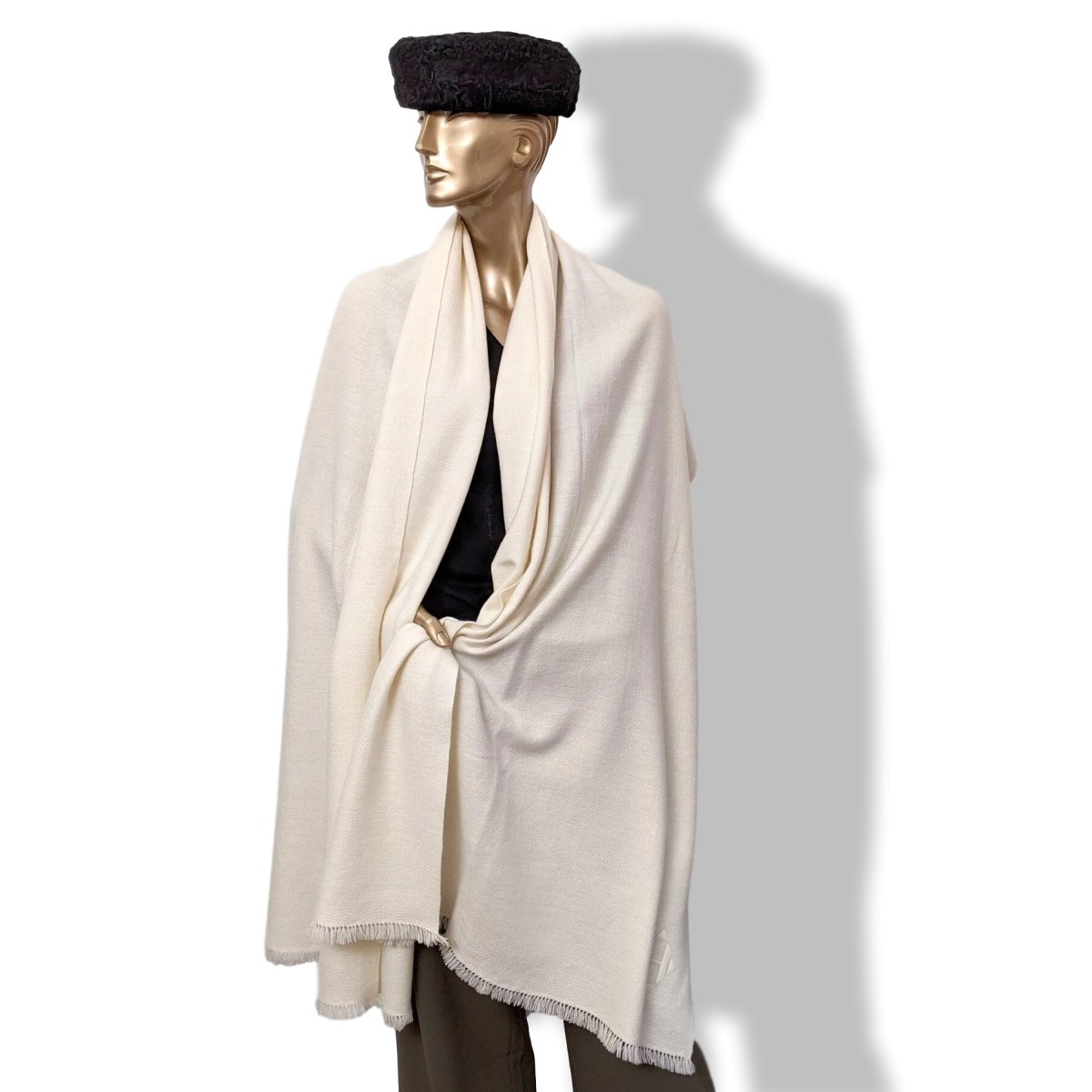 Hermes Ivoire Fringed 100% Cashmere ETOLE CRAFT Muffler Hand Woven in Nepal 77 x 230 cm, BNWT! - poupishop