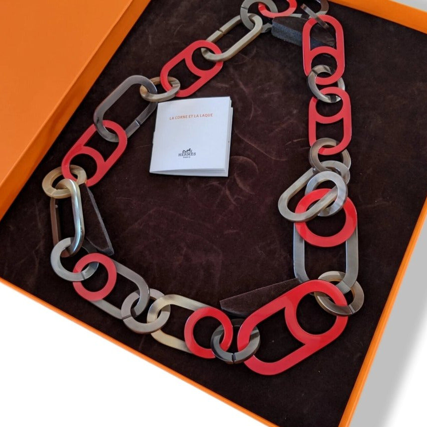 Hermes [J01] Rouge/Naturel Horn Corne Laquée VARIATION Necklace, BNIB! - poupishop