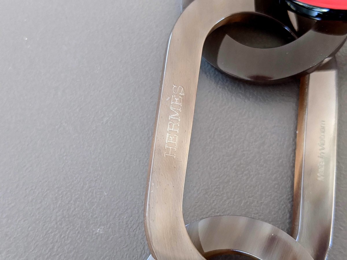 Hermes [J01] Rouge/Naturel Horn Corne Laquée VARIATION Necklace, BNIB! - poupishop
