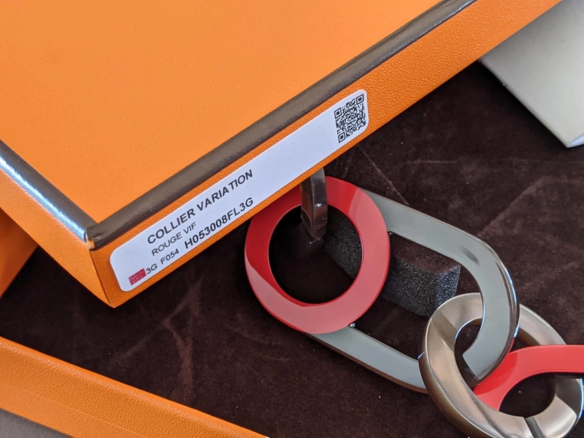 Hermes [J01] Rouge/Naturel Horn Corne Laquée VARIATION Necklace, BNIB! - poupishop