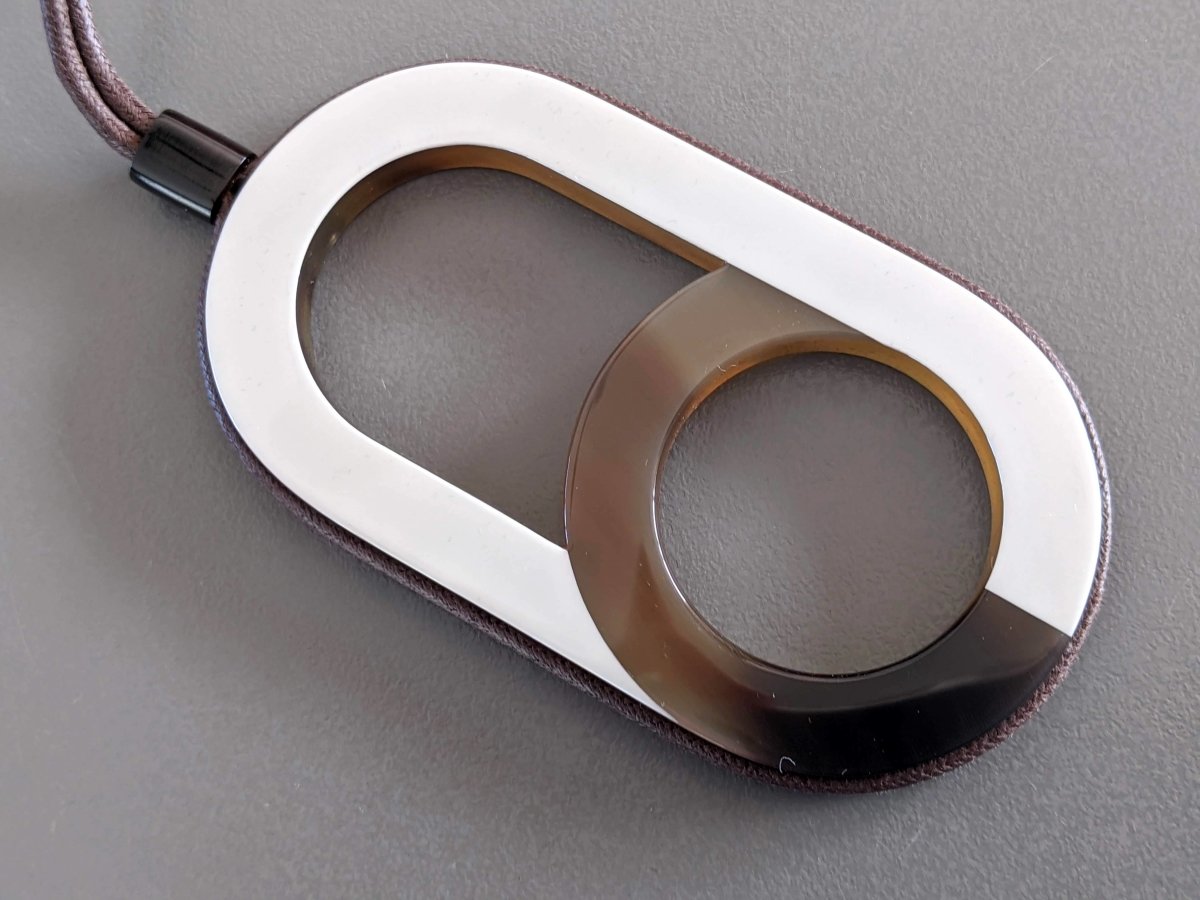 Hermes [J02] Blanc Beton Laquered Horn VARIATION Pendant, BNIB! - poupishop