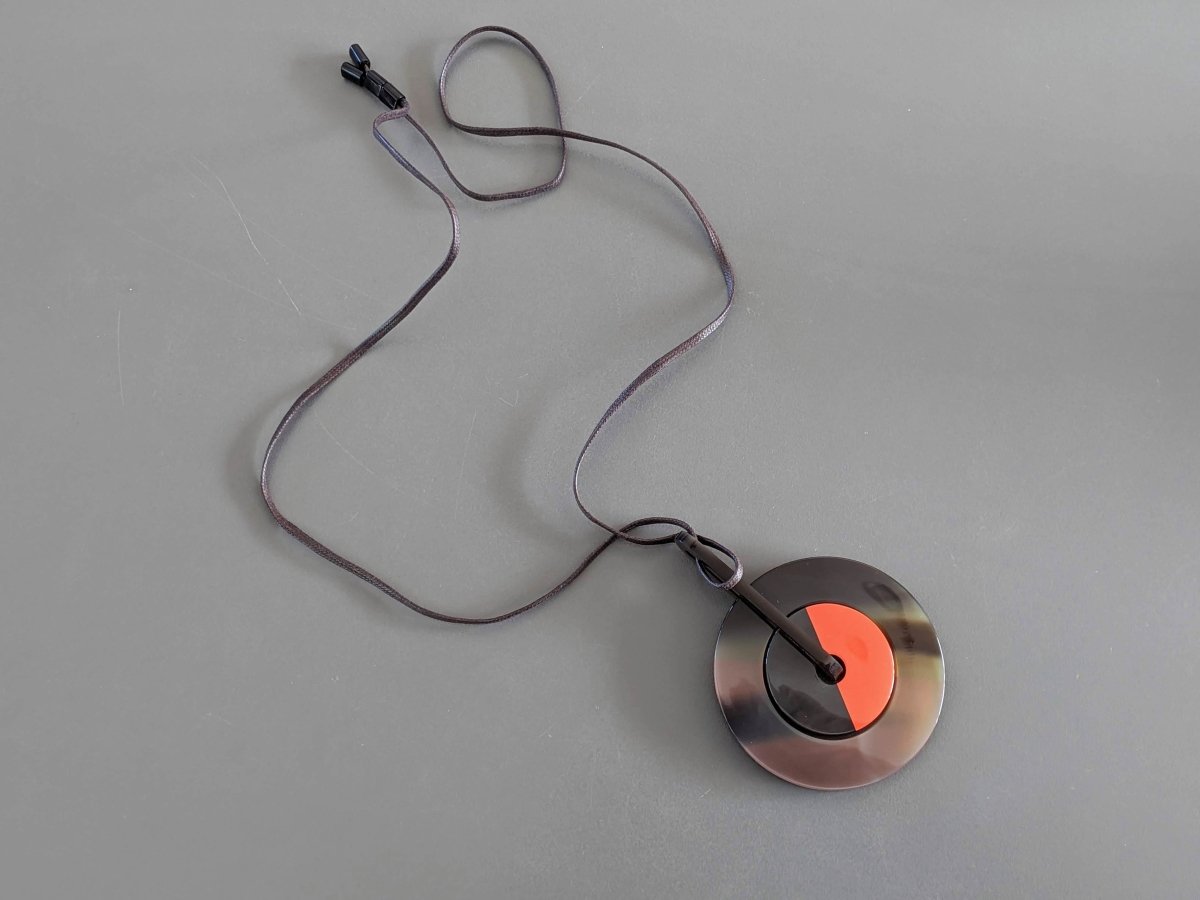 Hermes [J03] Fruty Orange/Vibrant Red Laquered Buffalo Horn ECLIPSE Pendant GM, BNIB! - poupishop