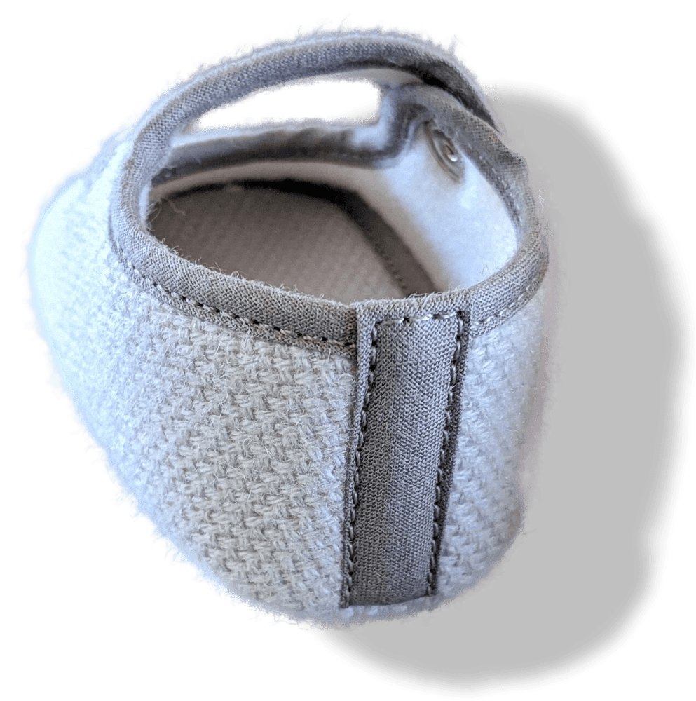 Hermes Kids Grey Cashmere and Cotton Baby Booties ADADA Embroidered, NIB! - poupishop