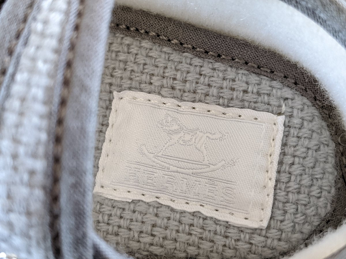 Hermes Kids Grey Cashmere and Cotton Baby Booties ADADA Embroidered, NIB! - poupishop