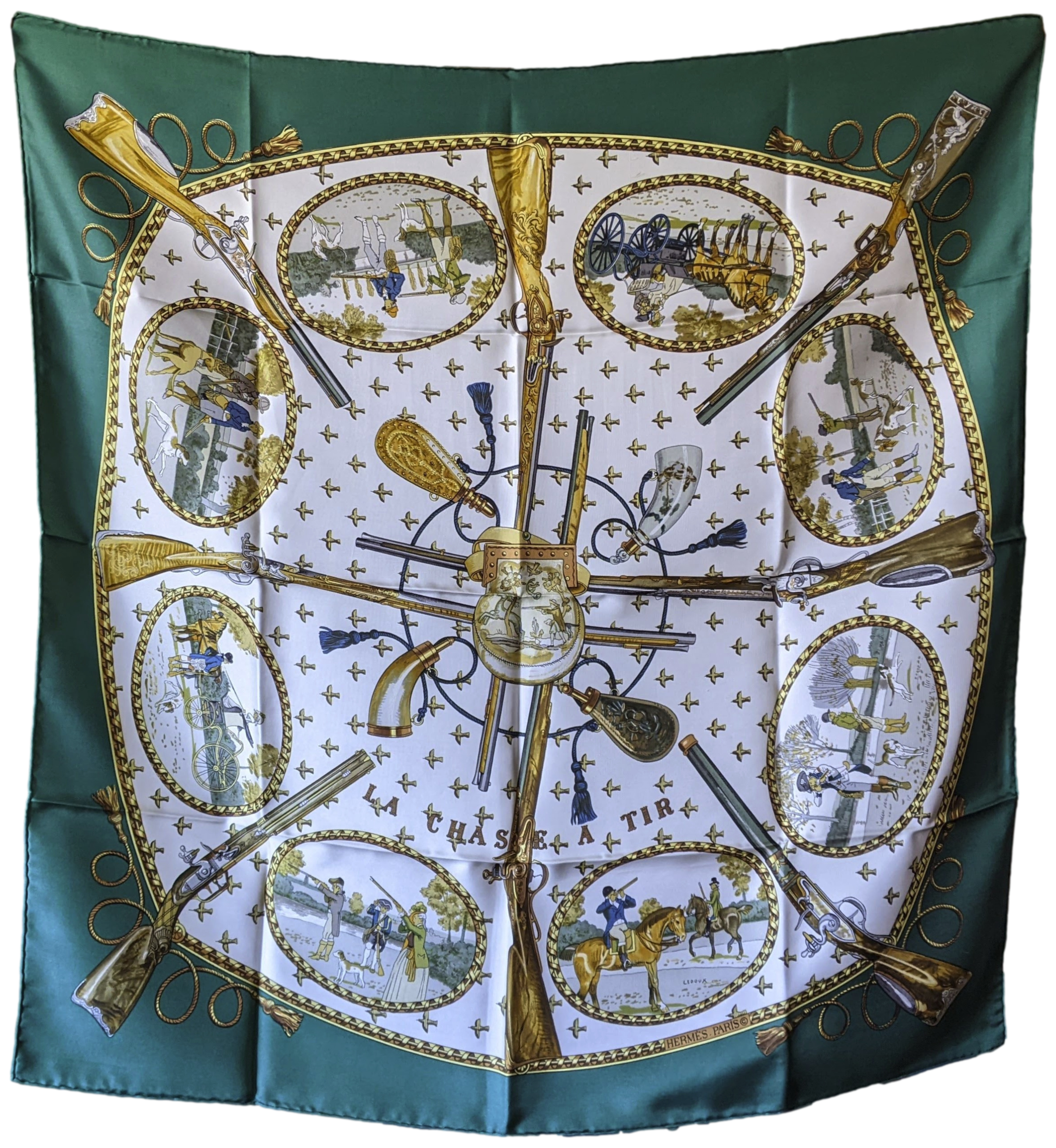 Produits Hermes 1971 Vert/Or "La Chasse a Tir" Twill Silk Scarf 90 x 90 cm