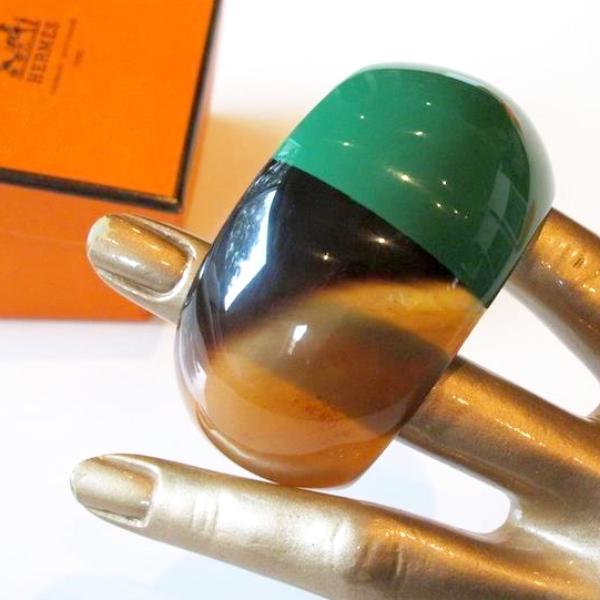 Hermes Laquered Green/Natural Horn Cuff Bracelet, Box! - poupishop