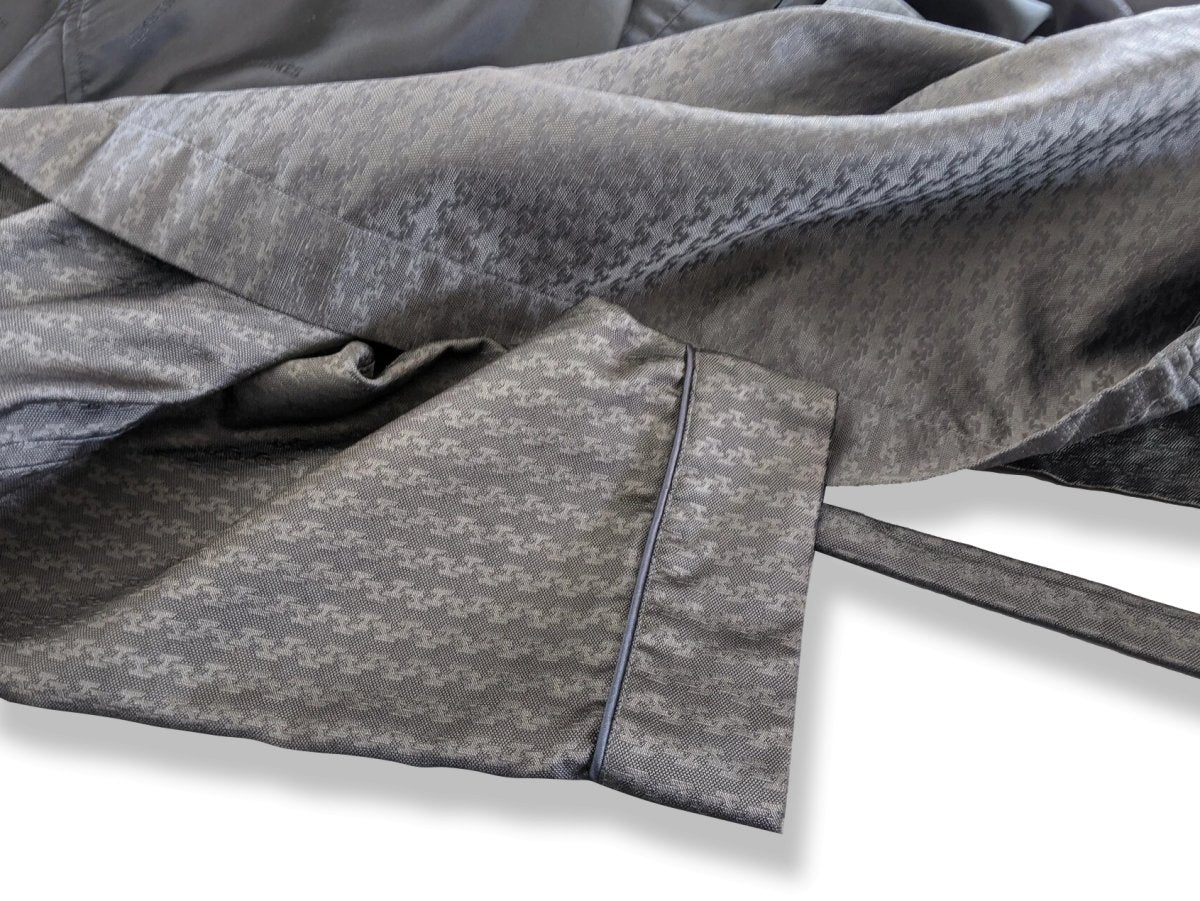 Hermes Luxurious Dark Grey Men's 100% Silk Faconnee H Bath Robe with Leather Edging Sz L-XL, Pur Luxe! - poupishop