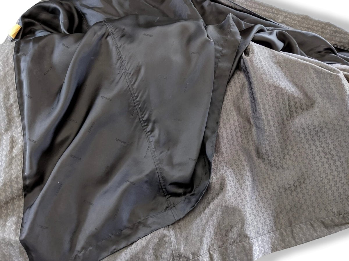 Hermes Luxurious Dark Grey Men's 100% Silk Faconnee H Bath Robe with Leather Edging Sz L-XL, Pur Luxe! - poupishop