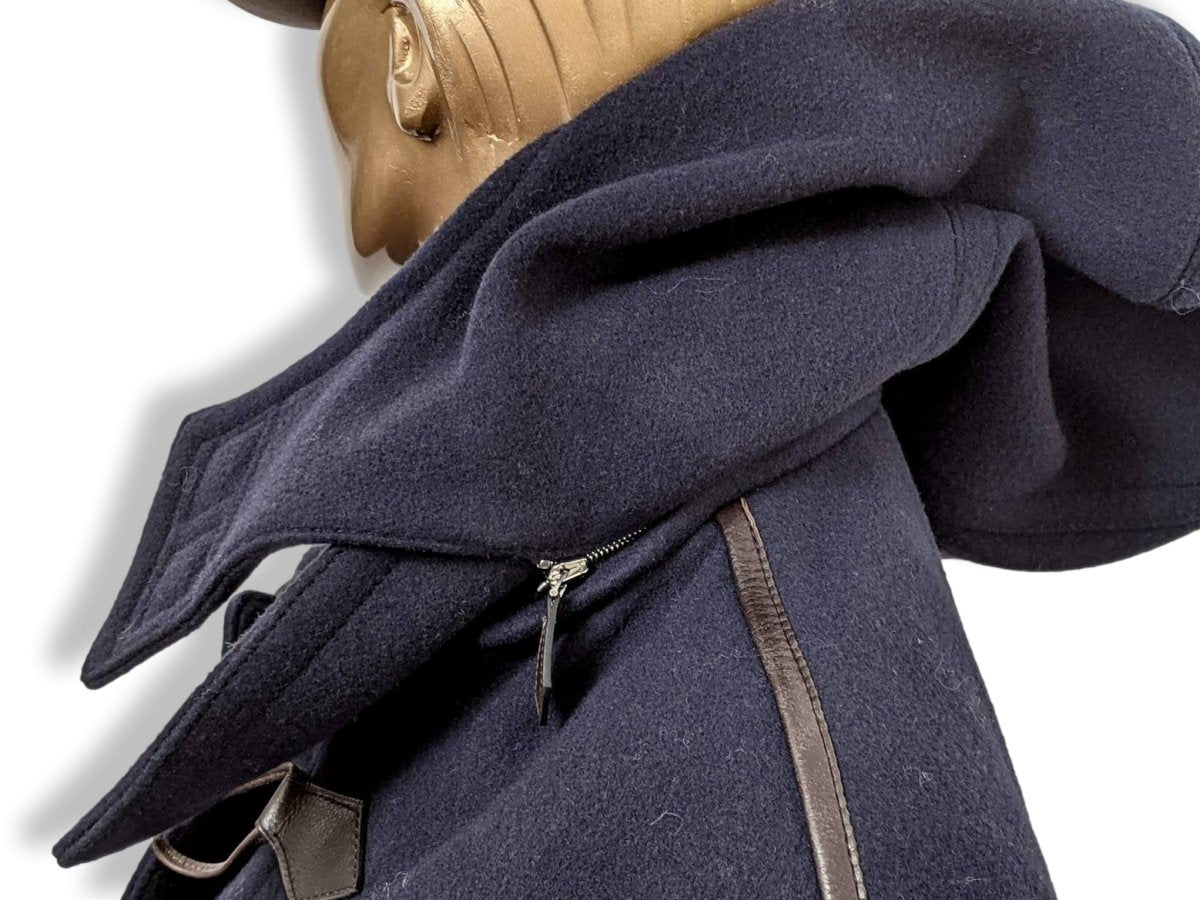 Hermes Marine Wool/Brown Calfskin Leather Men's Wool Duffle-Coat with Horn Buttons 56, PUR LUXE, New! - poupishop