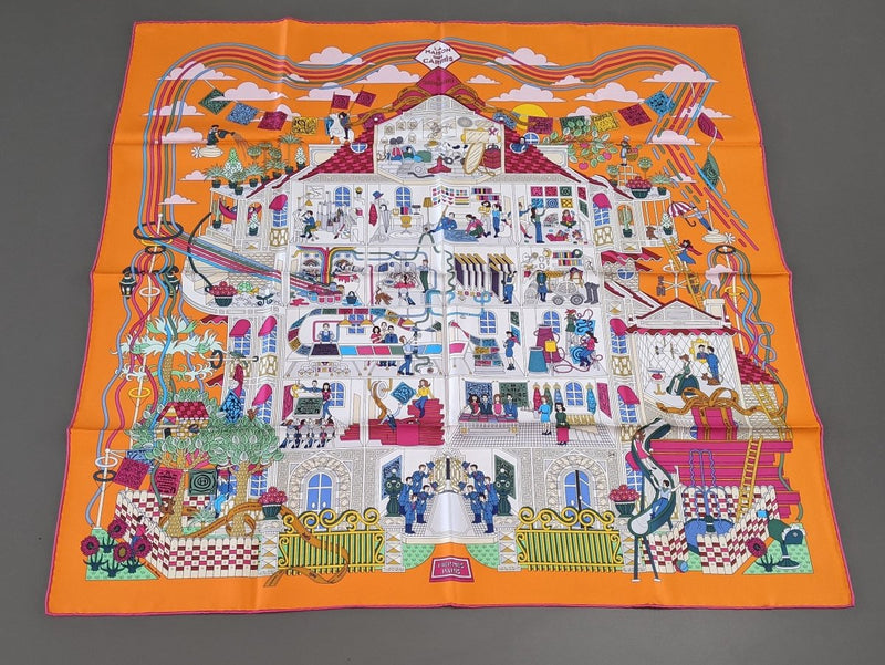 Hermes May 2015 Orange Special Issue Limited 260 Pc La maison des Carres à Barcelone by PIerre-Marie Twill 90cm, RARE, New! - poupishop