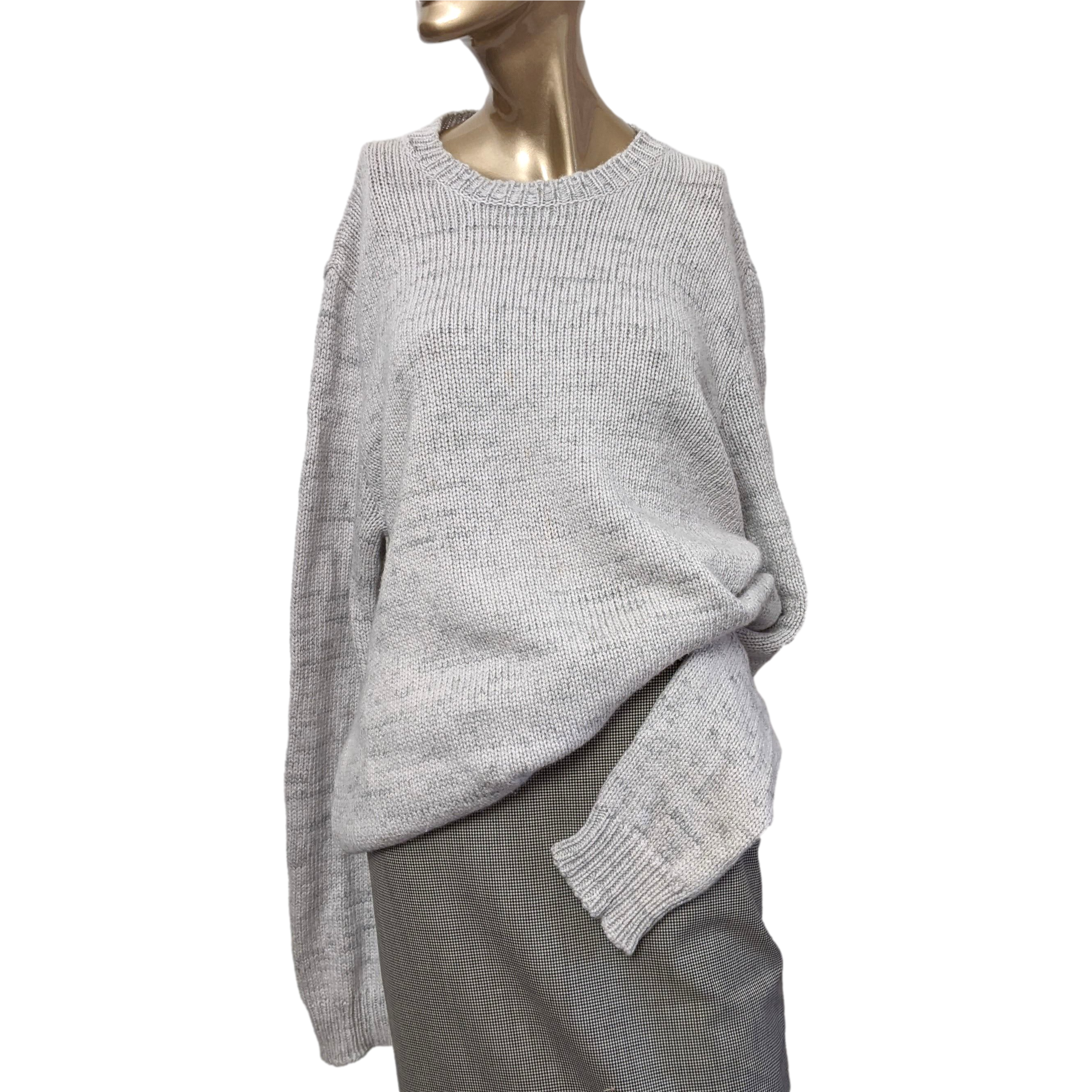 Hermes Men's Gris Clair 100% Cashmere Classic Round Neck Sweater, SzXL