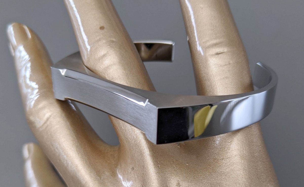 Hermes Men's Brushed Mat and Shiny Silver Cuff Bracelet T5, New in Pochette! - poupishop