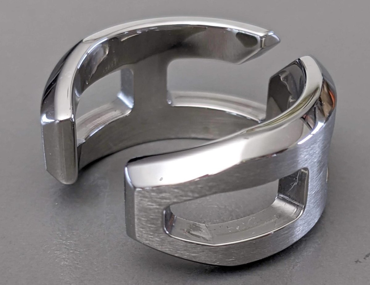 Hermes Men's Brushed Stainless Steel Unisex Ring Sz62, New in Pochette! - poupishop