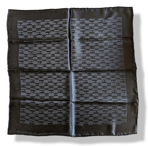 Hermes Men's Pochette Black FACONNEE GRAND H Jacquard Silk PONGEE Pocket Scarf 45cm, BNEW! - poupishop