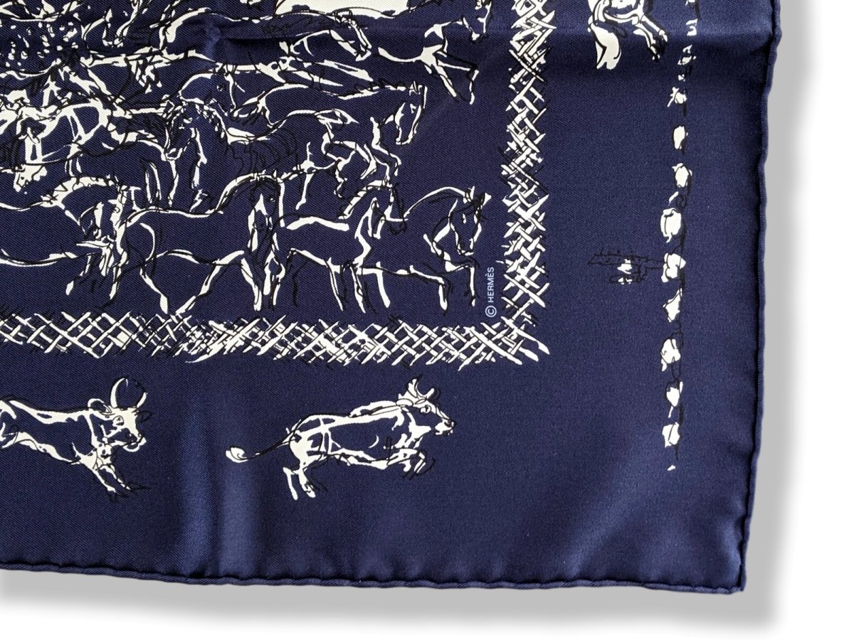 Hermes Navy Blue/White Special Issue RANCH BANDANA by Philippe Dumas Twill Silk Carre 55, Mint! - poupishop