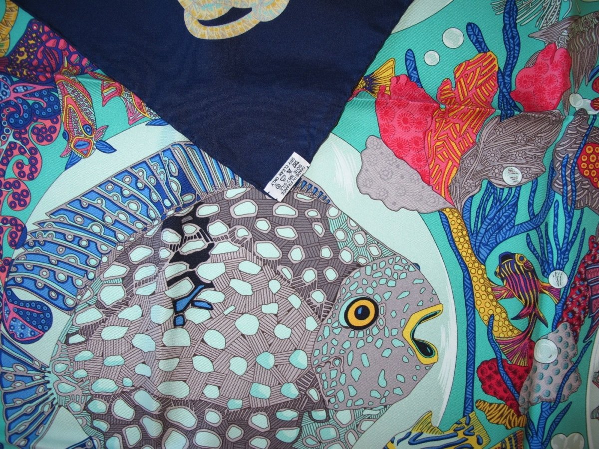 Hermes Navy Turquoise Grands Fonds by Annie Faivre wit Blanc Matte Overlay Twill Silk 90cm,New! - poupishop