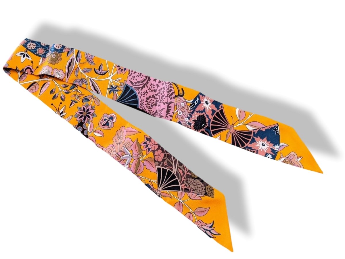 Hermes Orange/Rose Fleurs et Papillons de Tissus Twilly, NIB! - poupishop