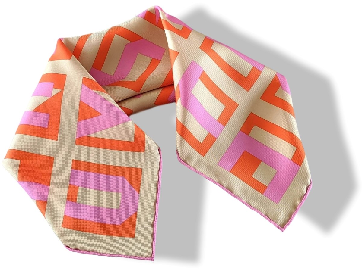 Hermes Or/Rose/Orange LETTRES AU CARRE Twill Gavroche 42cm, Mint! - poupishop