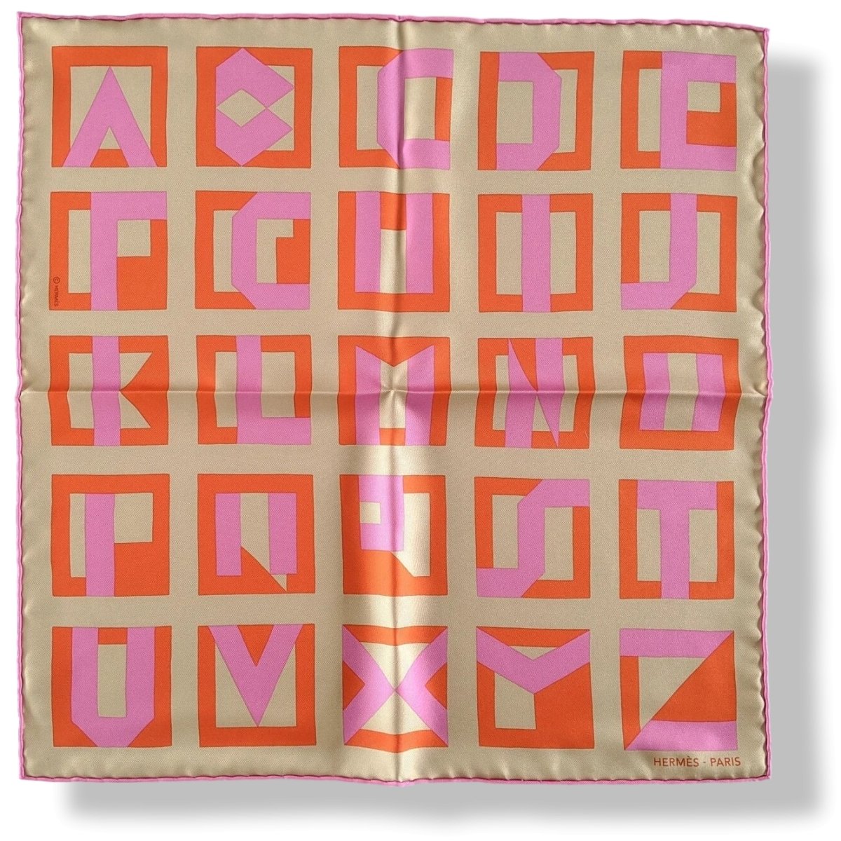 Hermes Or/Rose/Orange LETTRES AU CARRE Twill Gavroche 42cm, Mint! - poupishop