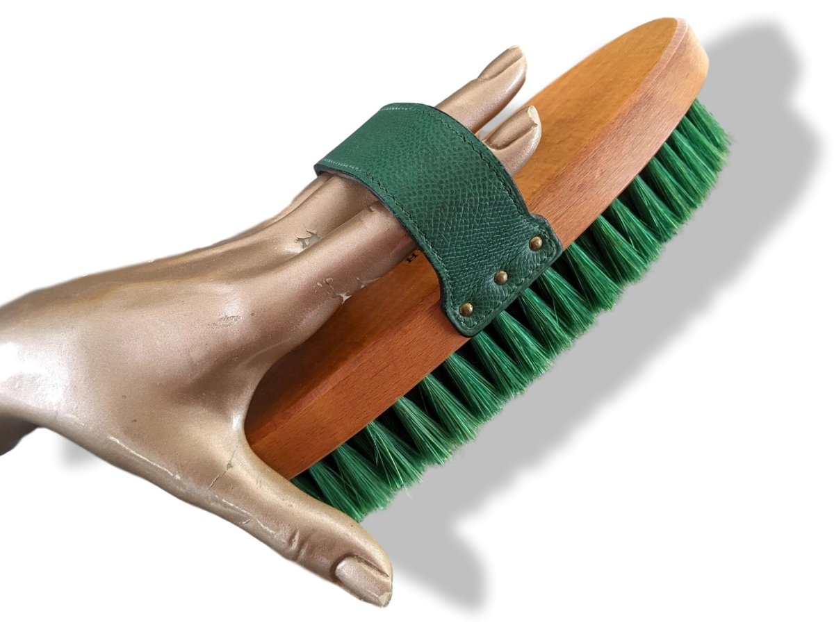 Hermes Pets Green/Green Equistrian Leather/Wood/Silk HORSE BODY BRUSH - poupishop