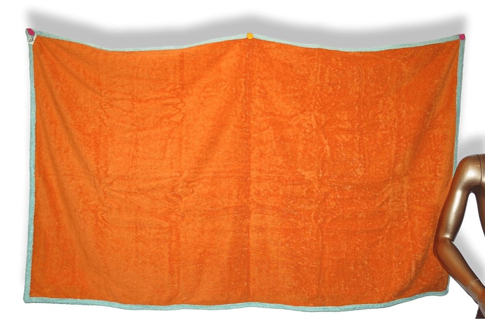 Hermes Pistachio Green Orange Fishes BALI Cotton Terry Animal Print Fish Towel 150 x 90cm cm, New! - poupishop