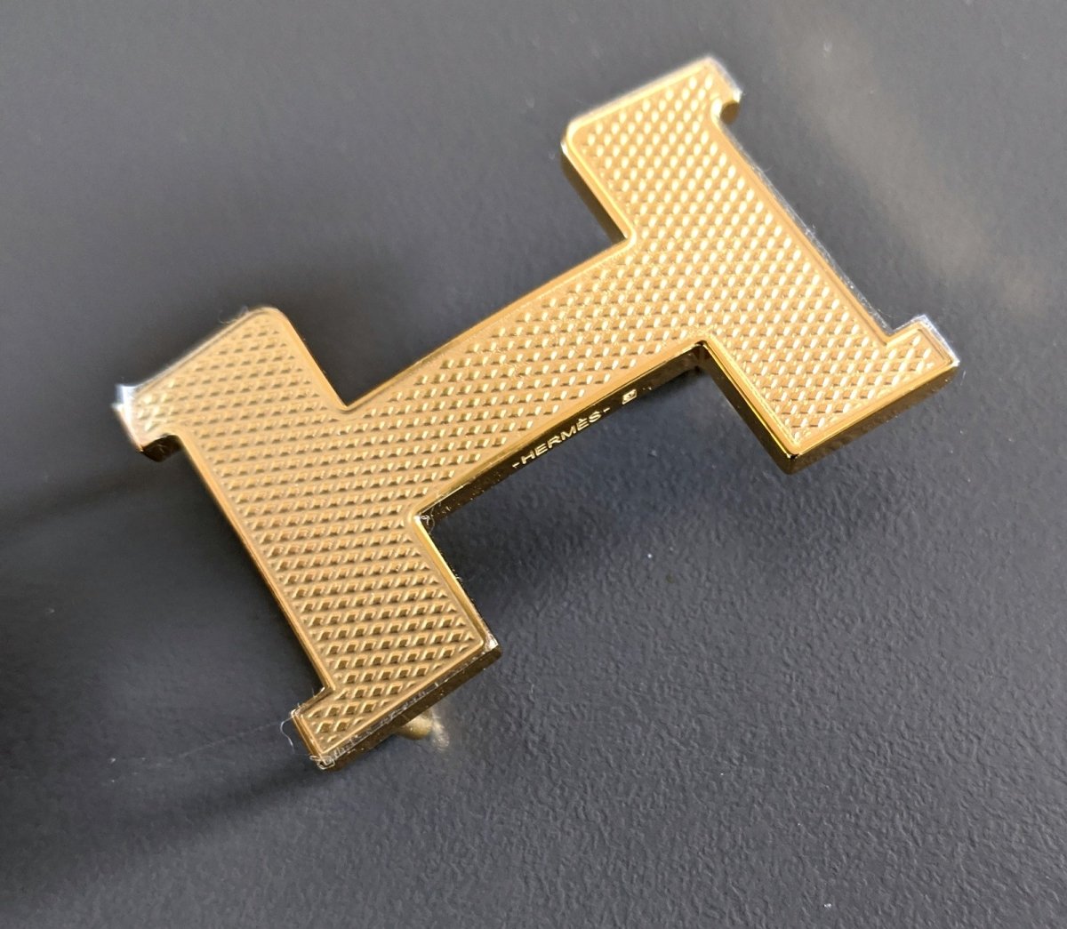 Hermes Plated Gold MINI CONSTANCE GUILLOCHEE Buckle 24 mm, New with Pochette and White Box!! - poupishop