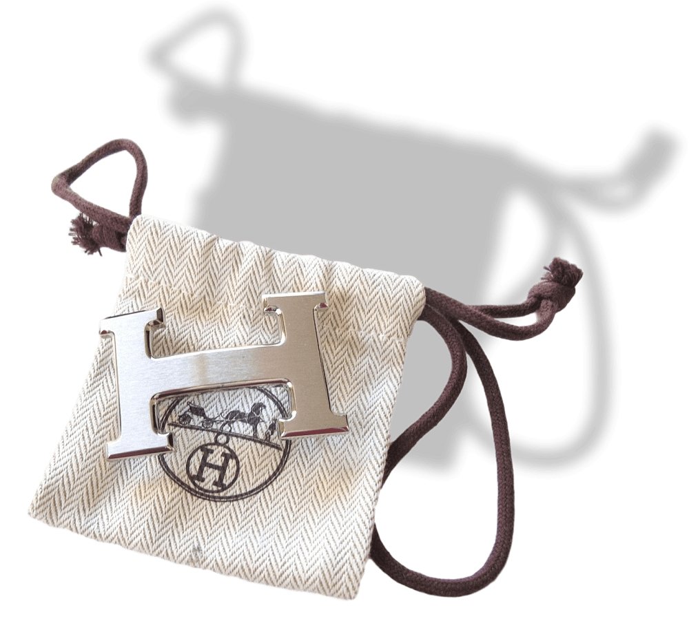 Hermes Plated Silver and Palladium Brushed Buckle H 32mm, New with darker marks on its back. - poupishop