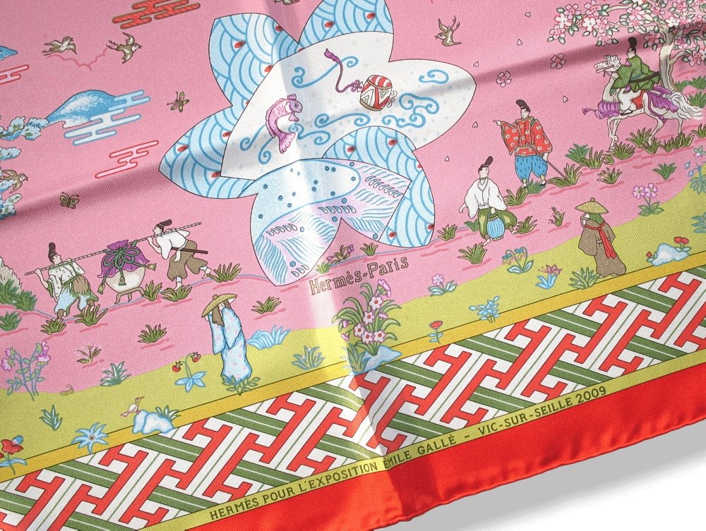 Hermes pour L'Exposition Emile Galle Vic-Sur-Seille 2009 Pink Ballade de Heian by Natsuno Hidaka Twill 90cm, RARE! - poupishop